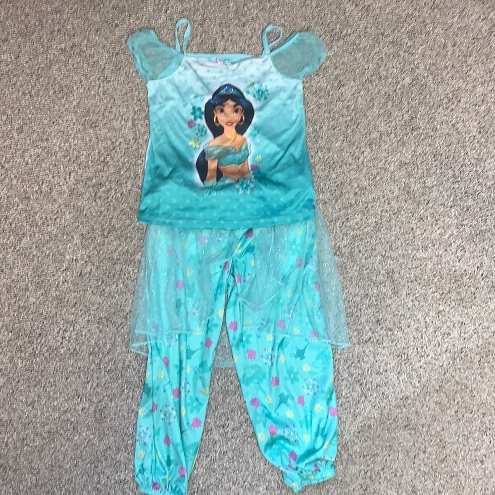 Disney’s Jasmine Pajama Set
